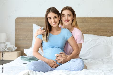 pregnant lesbiens